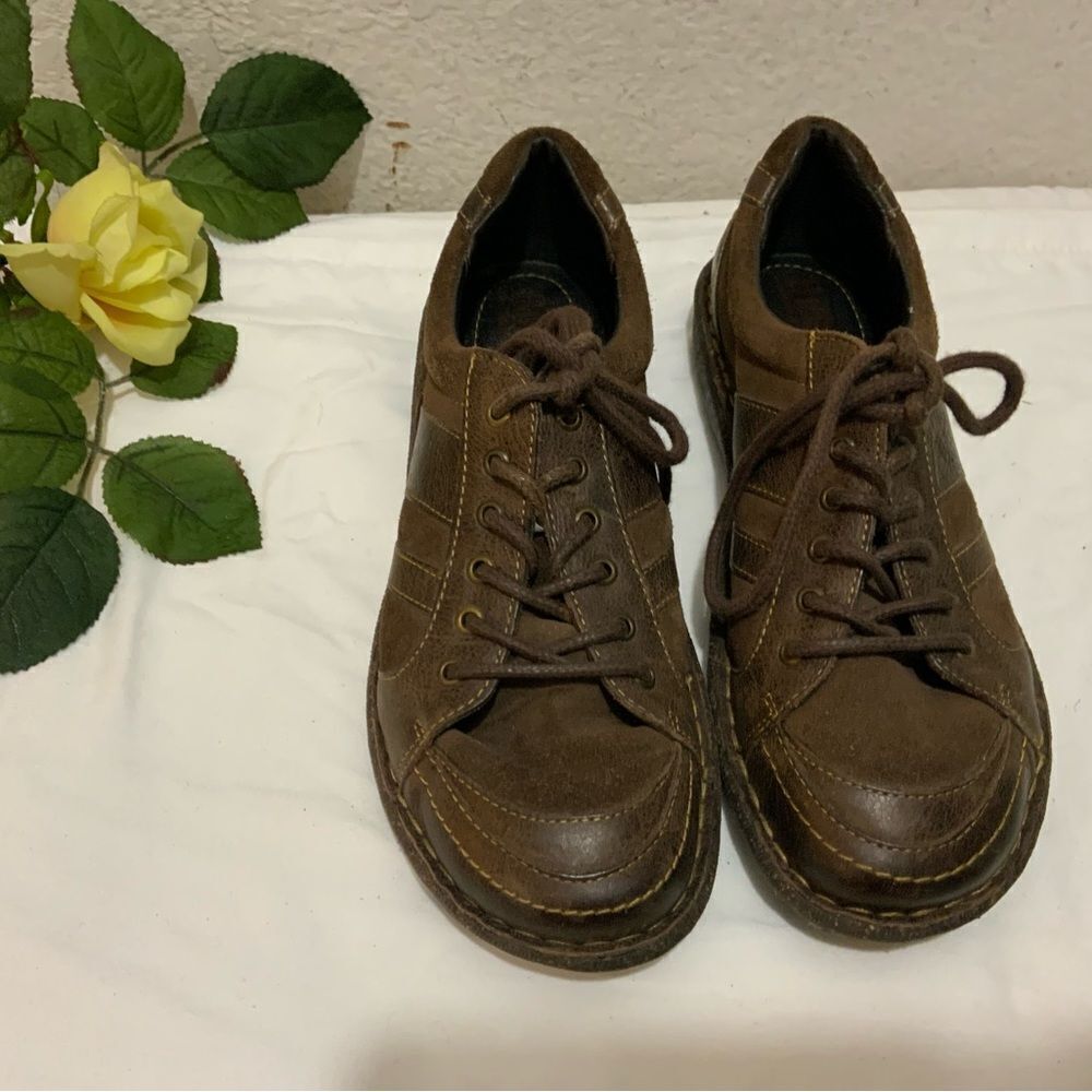 Born Melissa W22112 Brown Suede Lace Up Casual Walking Womens Sneakers Sz 6.5/37